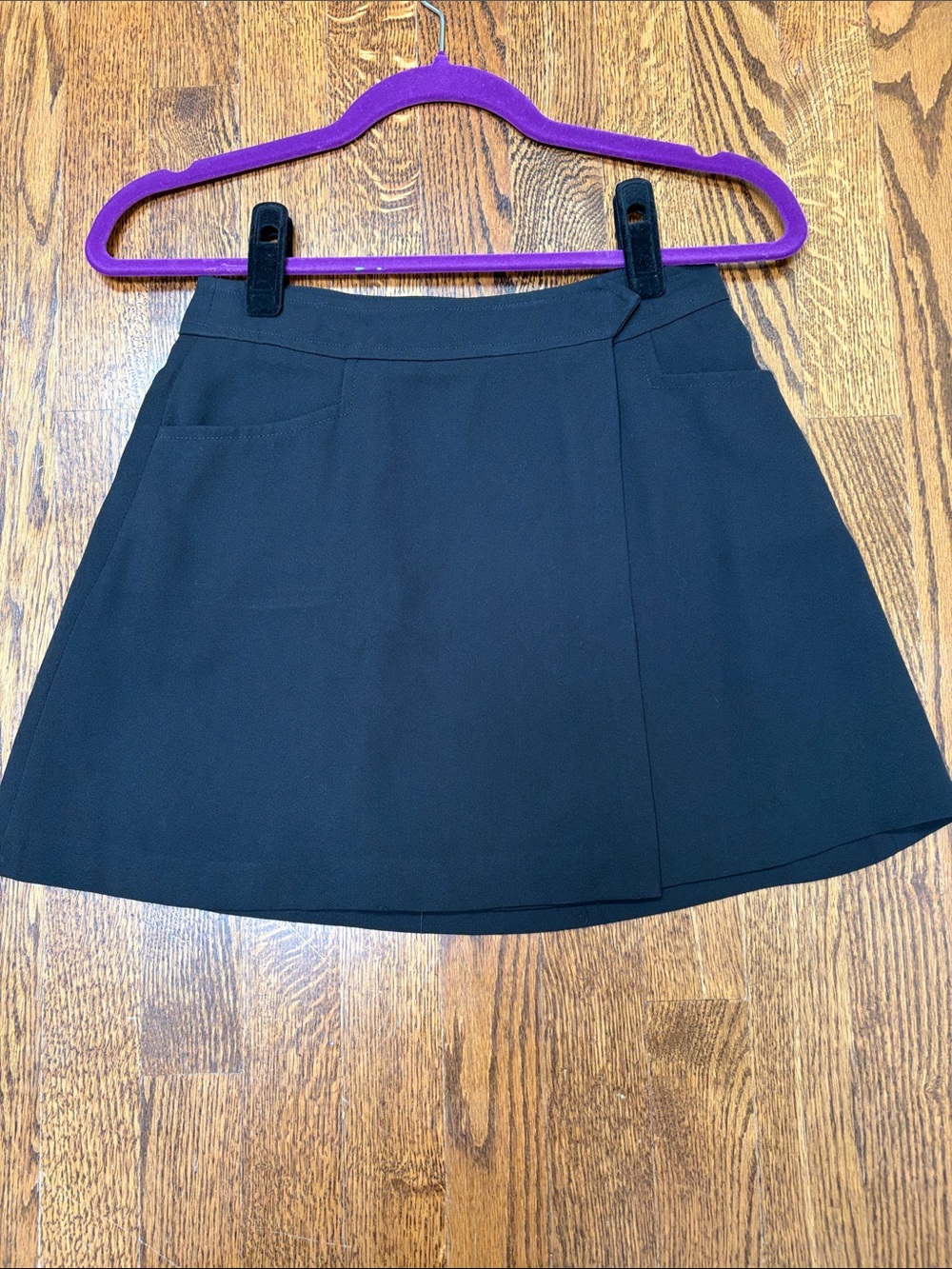 Aritzia vintage 90’s Black Mini Skirt with Front Pockets